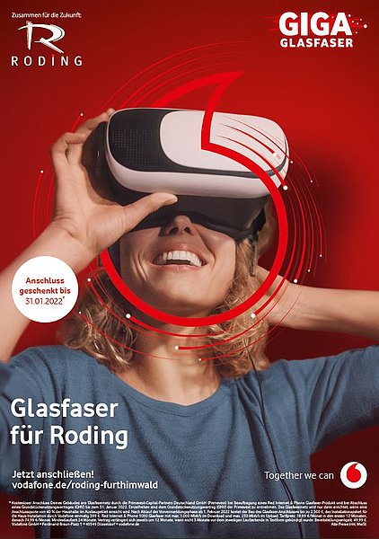 Werbeplakat: Glasfaser für Roding - Frau mit VR-Brille