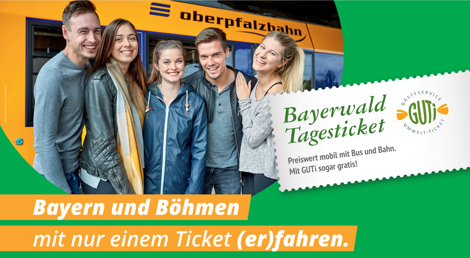 Gruppe junger Personen mit dem Bayerwald-Tagesticket
