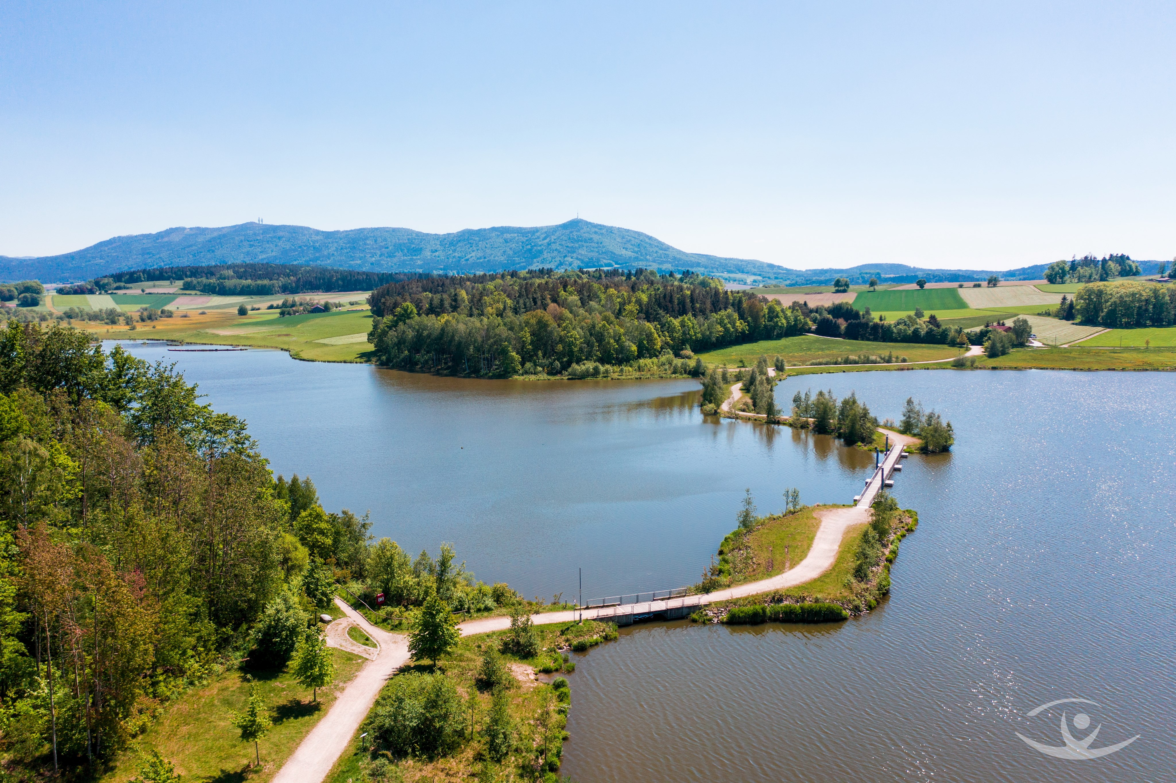 Drachensee mit Brückensteg