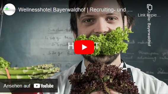 zur externen Seite: Wellnesshotel Bayerwaldhof | Recruiting- und Personalkampagne MIDEINAND - unter www.youtube.com