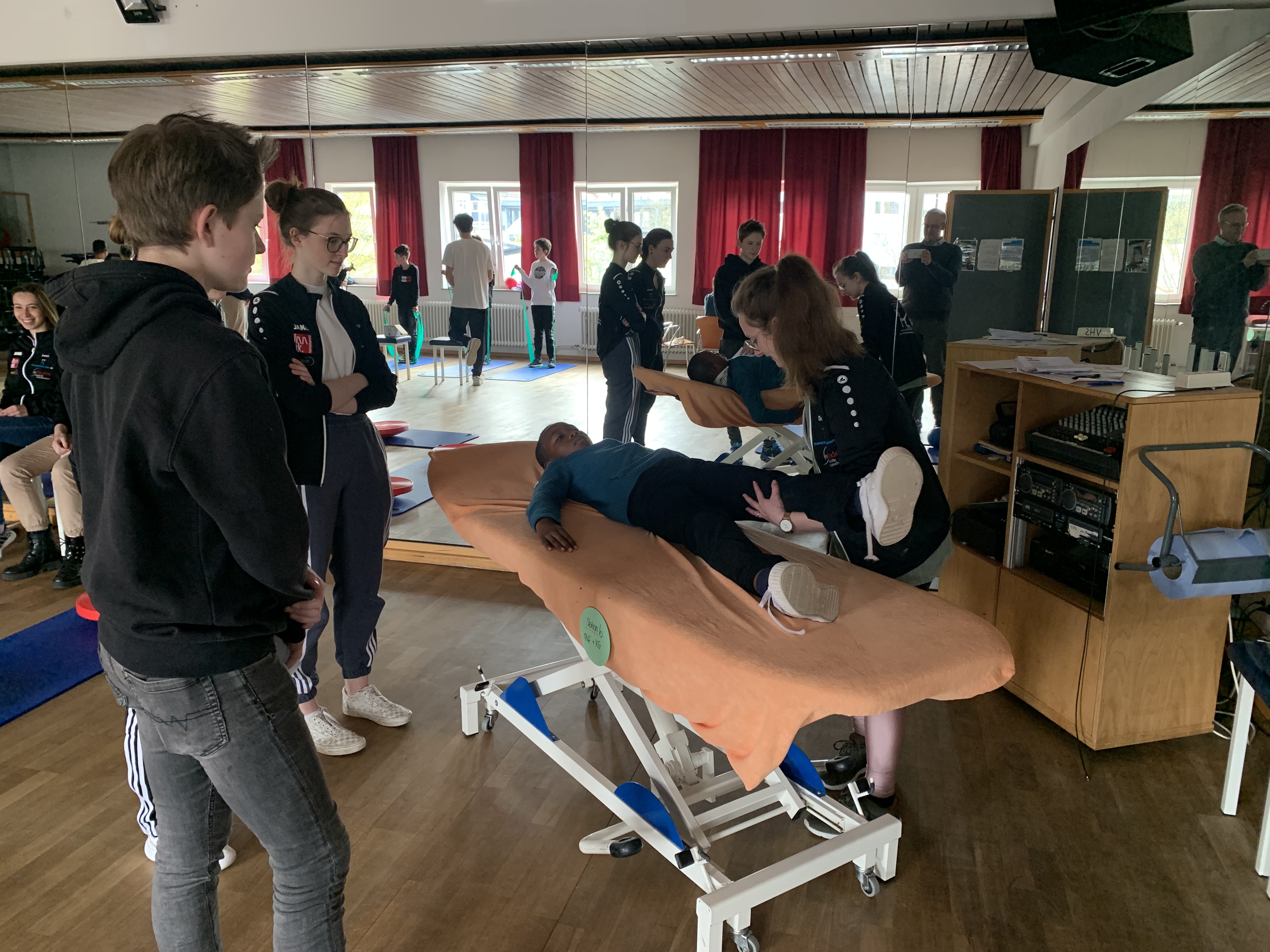 Vorführung in der Berufsfachschule für Physiotherapie