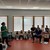 Bei einem praktischen Workshop demonstrierten Hebammen interessierten Schülerinnen und Schülern die verschiedenen Seiten ihres Berufsalltags