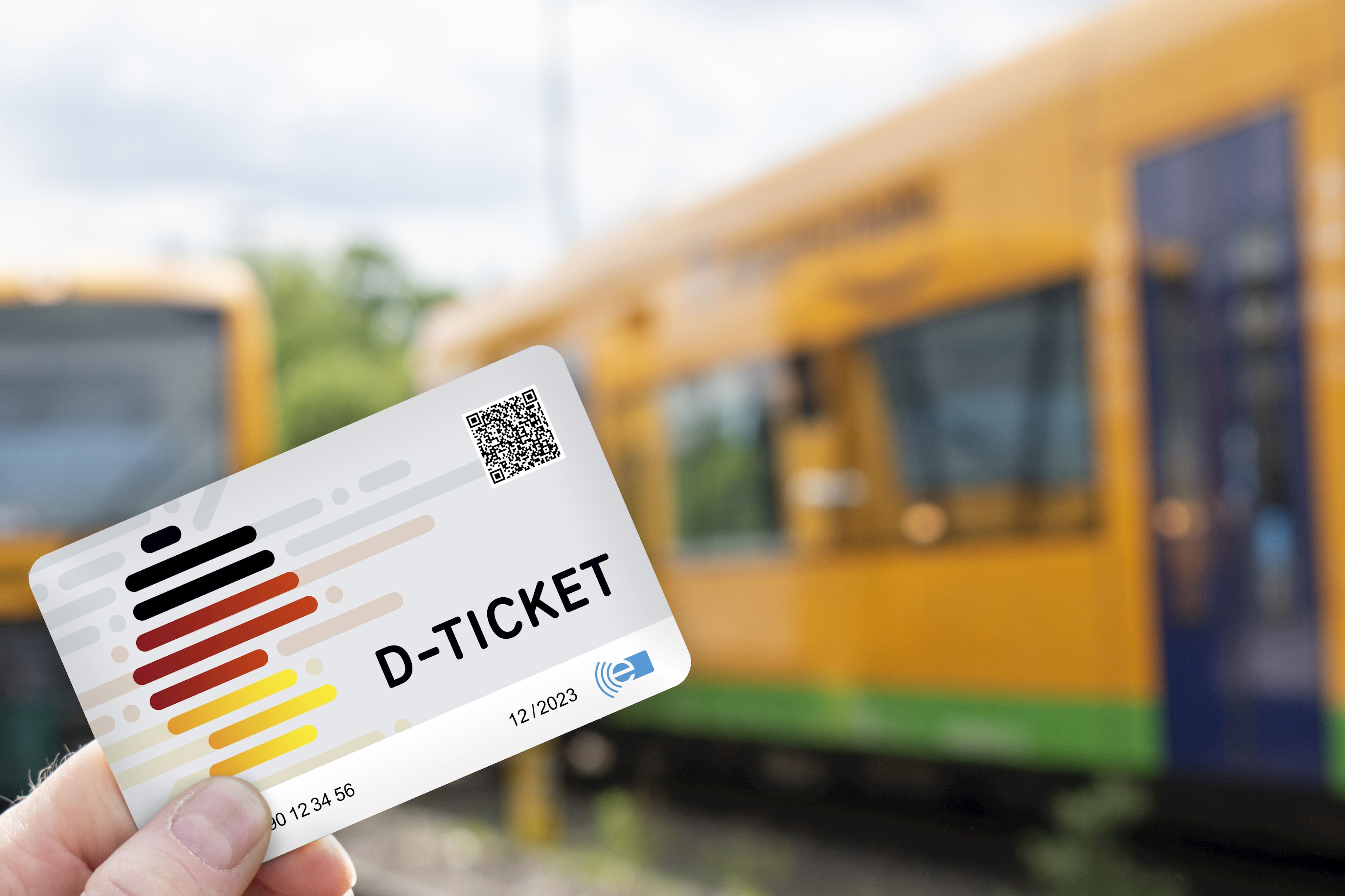 Deutschland-Ticket nur mehr digital - Mobilitätszentrale versendet Zugangsdaten