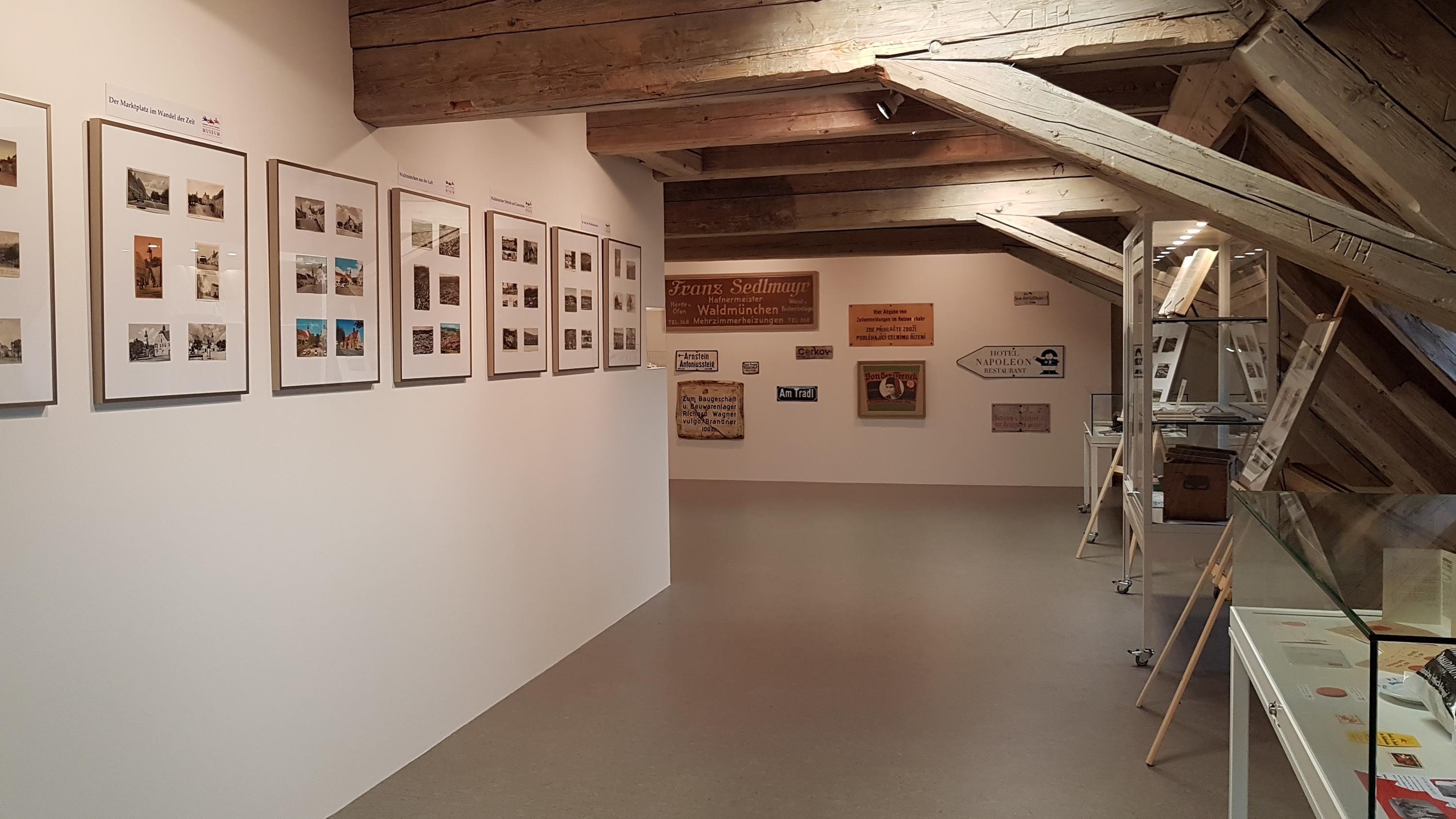 Blick in die Ausstellung