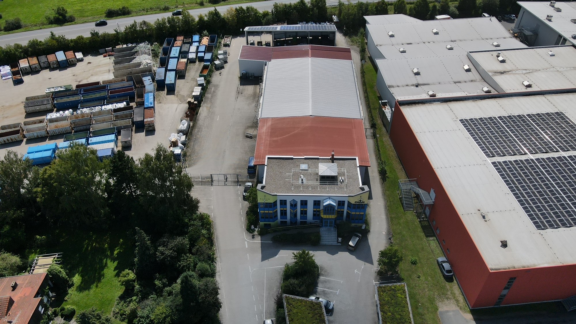 Gebäudebild der Kreiswerke Cham von oben aus Norden