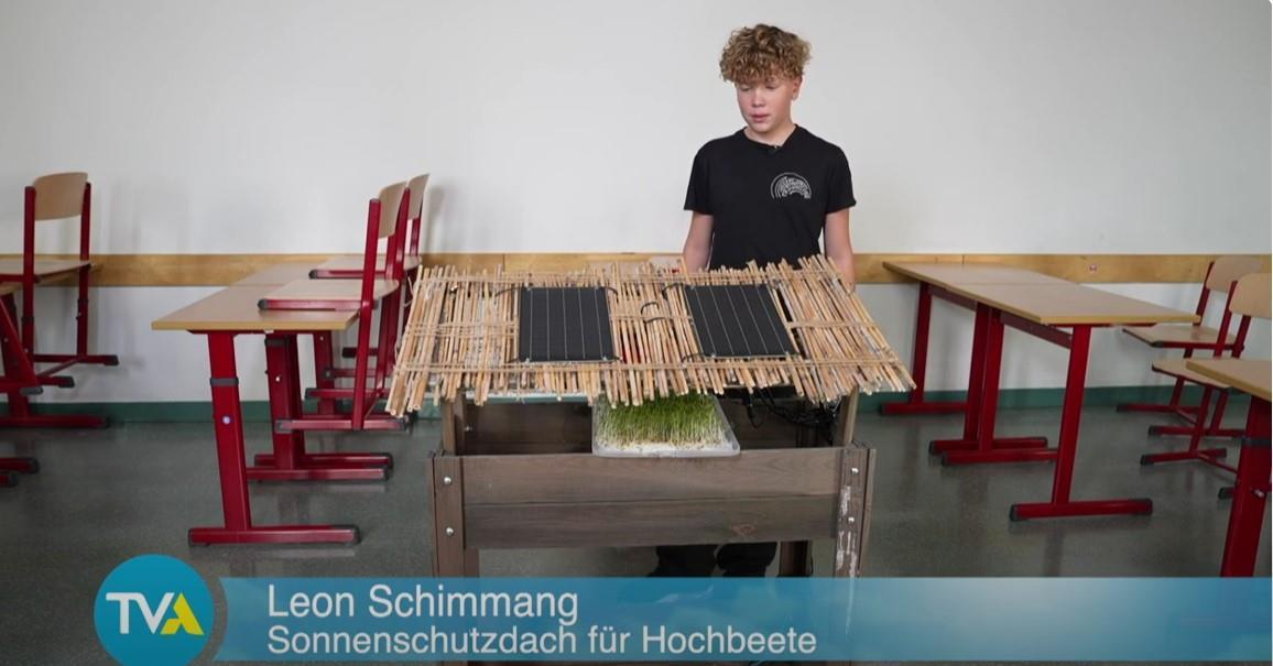 Youtube Screenshot - Erfinderclub - Sonnenschutzdach für Hochbeete
