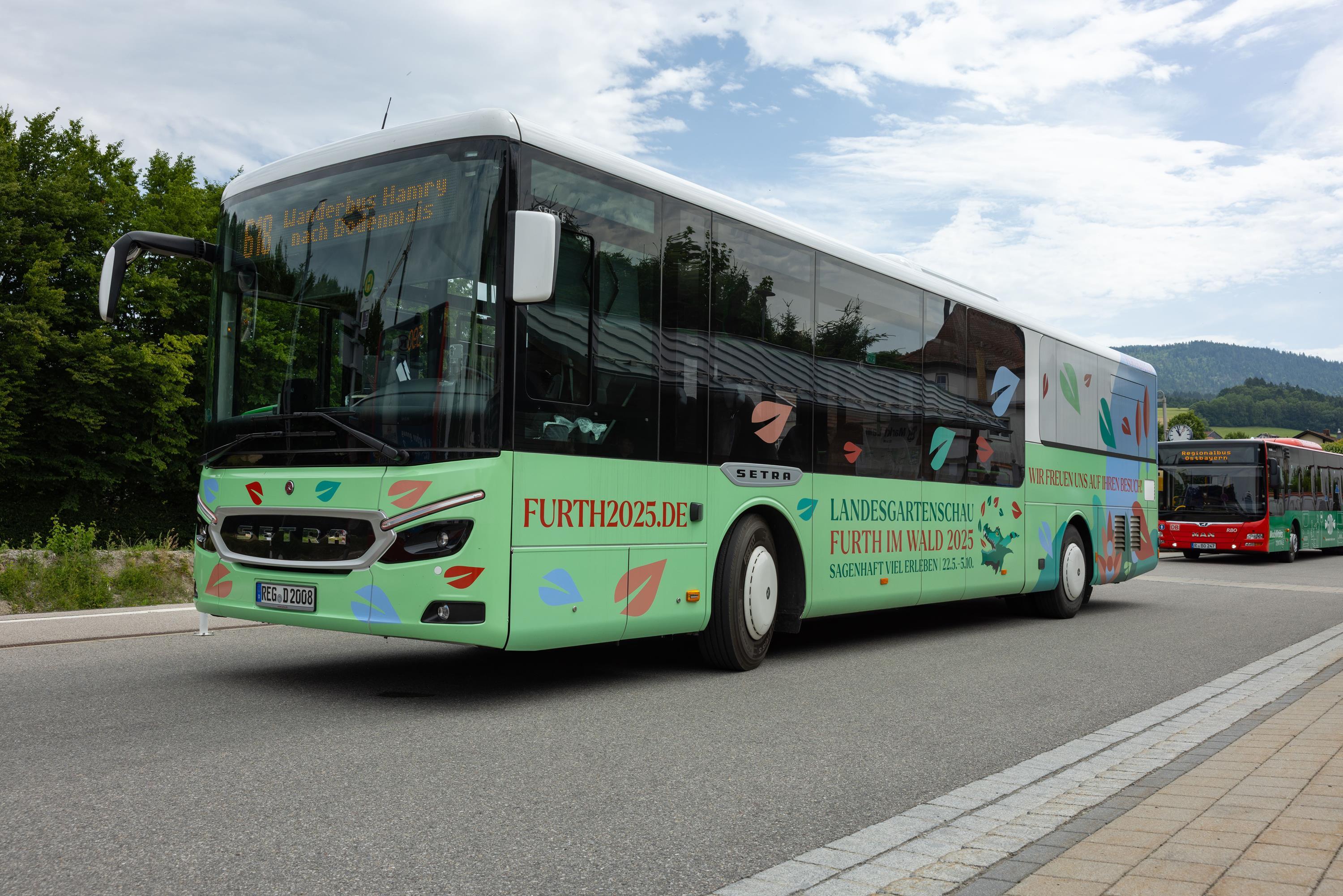 Bus mit Werbung Landesgartenschau 